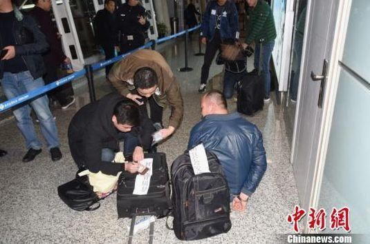 华人(中国人)要注意了:非法买卖外汇要被判刑!