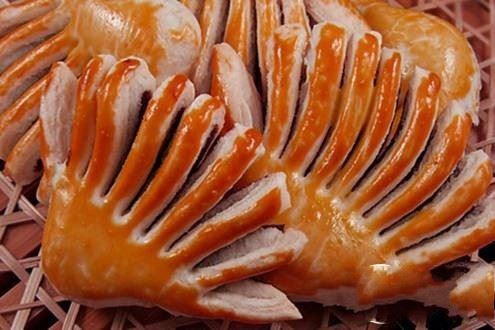 陆游【钗头凤】中的“红酥手”究竟是指什么？