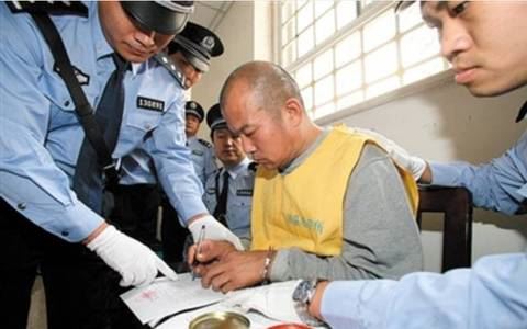 王书金是没人性官员的“照妖镜”