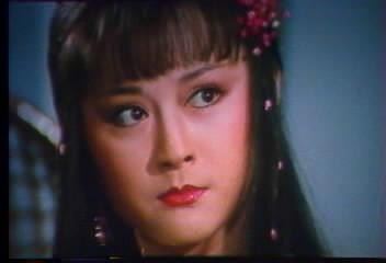 71岁潘迎紫近照，翩翩起舞比少女还嫩，绝世美魔女名不虚传