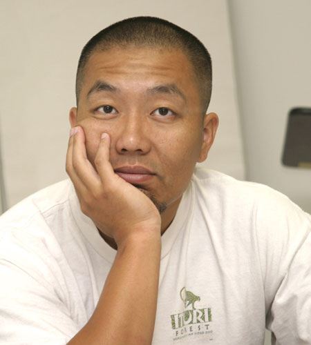 方舟子水军土摩托:假冒博士袁越