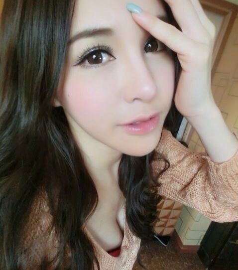 女神内勤走红男生“求交往” 揭网络美女“真相”