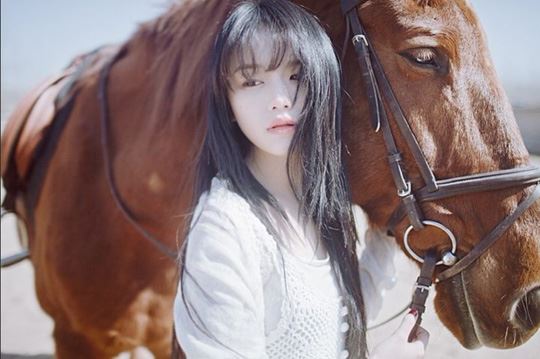 女神内勤走红男生“求交往” 揭网络美女“真相”