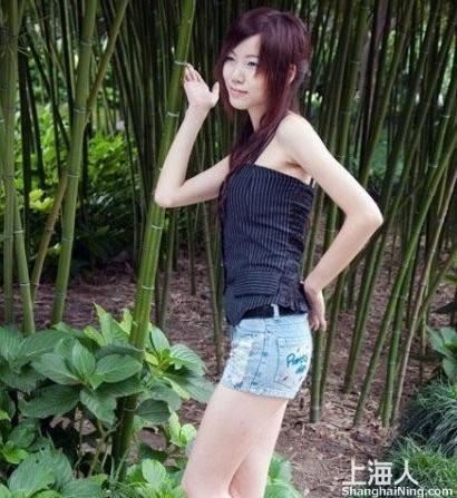 女神内勤走红男生“求交往” 揭网络美女“真相”