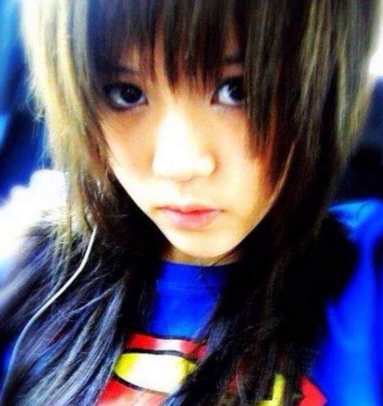 女神内勤走红男生“求交往” 揭网络美女“真相”