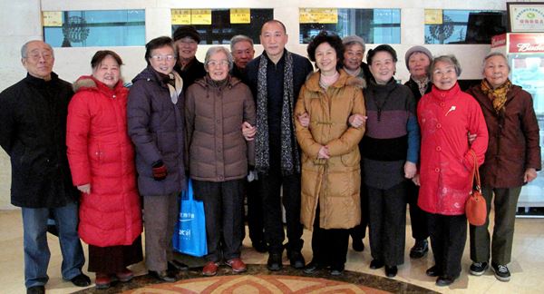 独家披露：许戈辉有位英雄的妈妈 （组图）