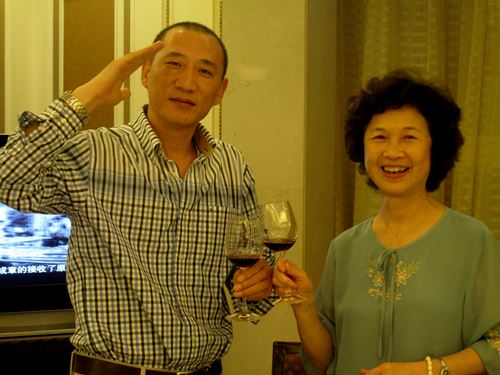 独家披露：许戈辉有位英雄的妈妈 （组图）