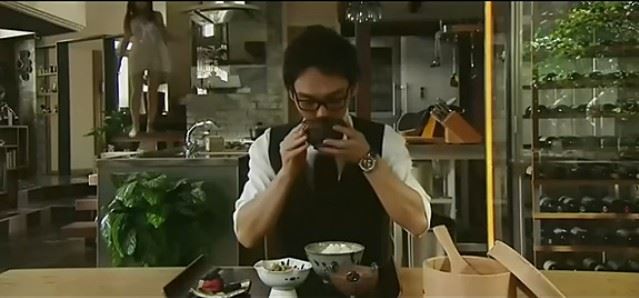 苍井空穿性感内衣露臀玩色诱（图）