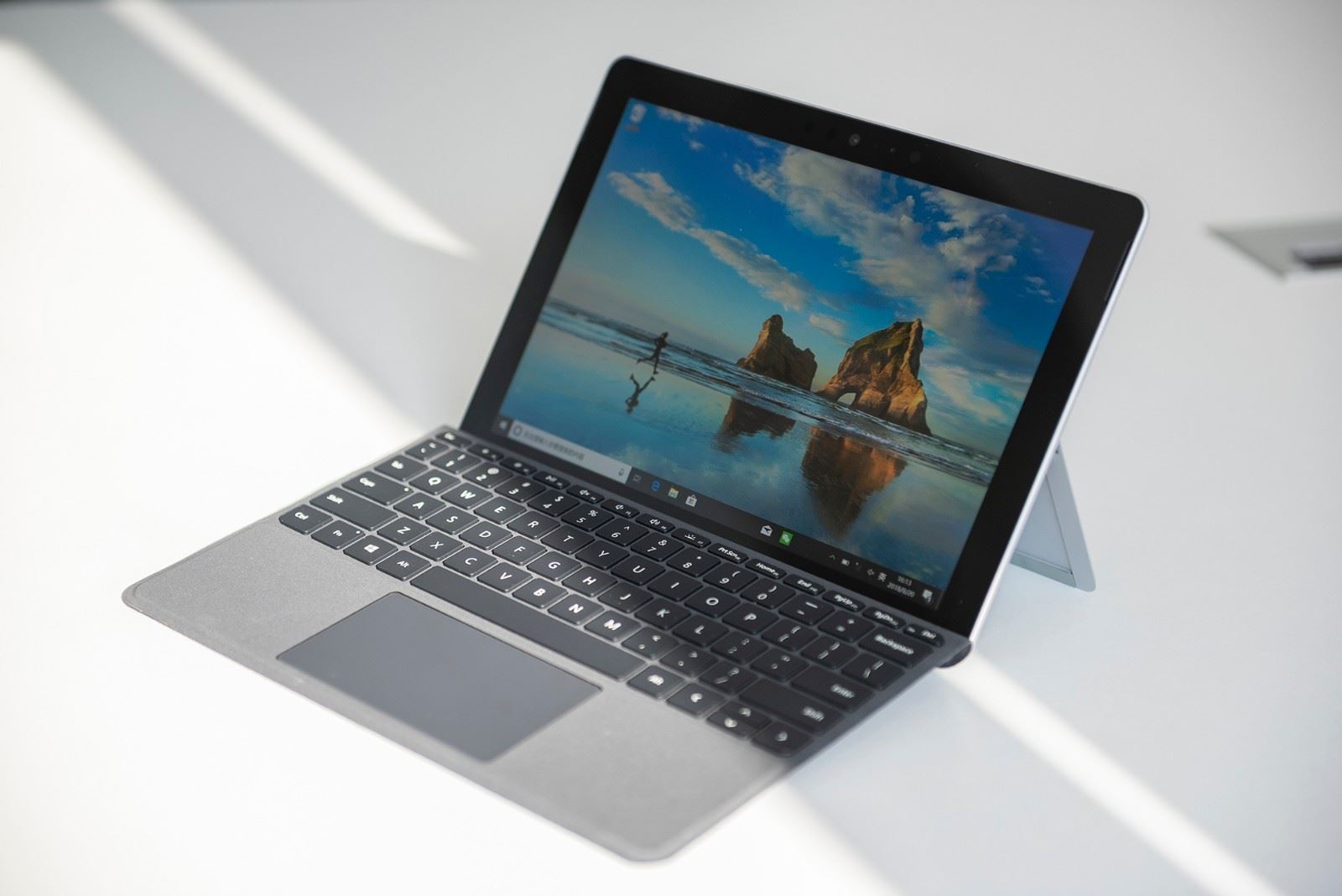 Surfacego上手体验:迄今为止最轻最薄的surface