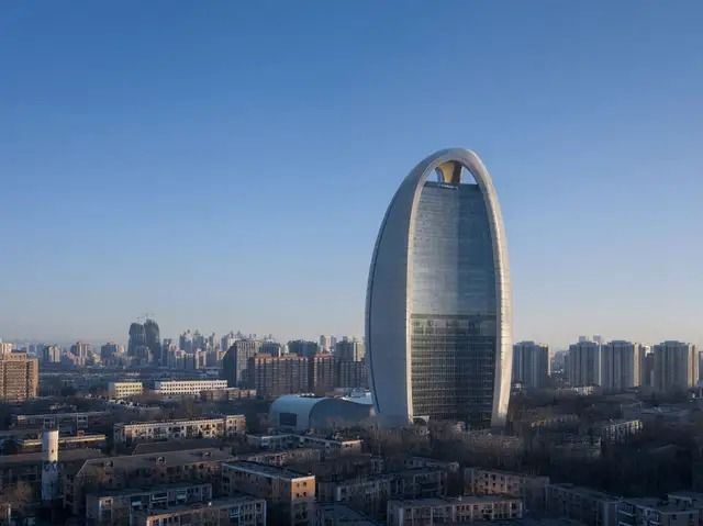 独特的人民日报大楼