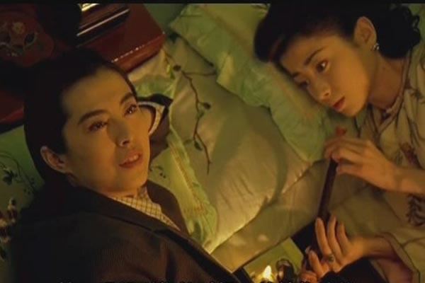 46岁王祖贤早年大尺度激情床照曝光（图）