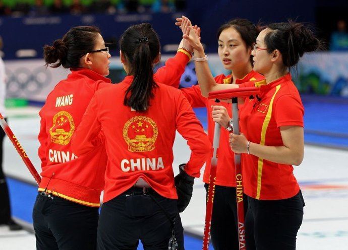 温哥华冬奥会十国冰壶美女斗艳大PK(图)