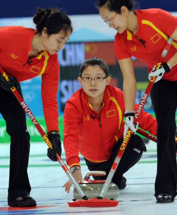 温哥华冬奥会十国冰壶美女斗艳大PK(图)