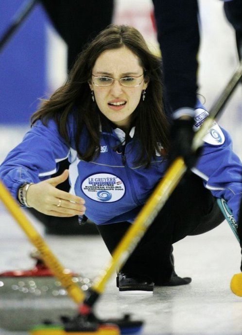 温哥华冬奥会十国冰壶美女斗艳大PK(图)