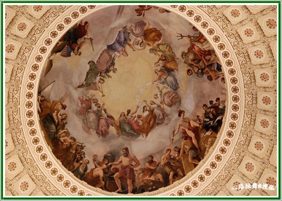 巍峨挺拔的美国国会山庄