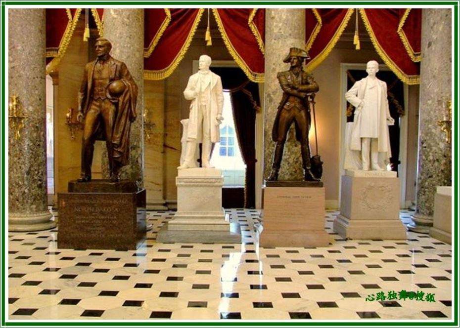 巍峨挺拔的美国国会山庄