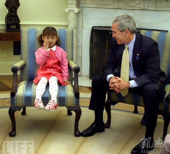 10年前强闯日本领事馆的北韩小姑娘