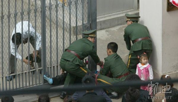 10年前强闯日本领事馆的北韩小姑娘