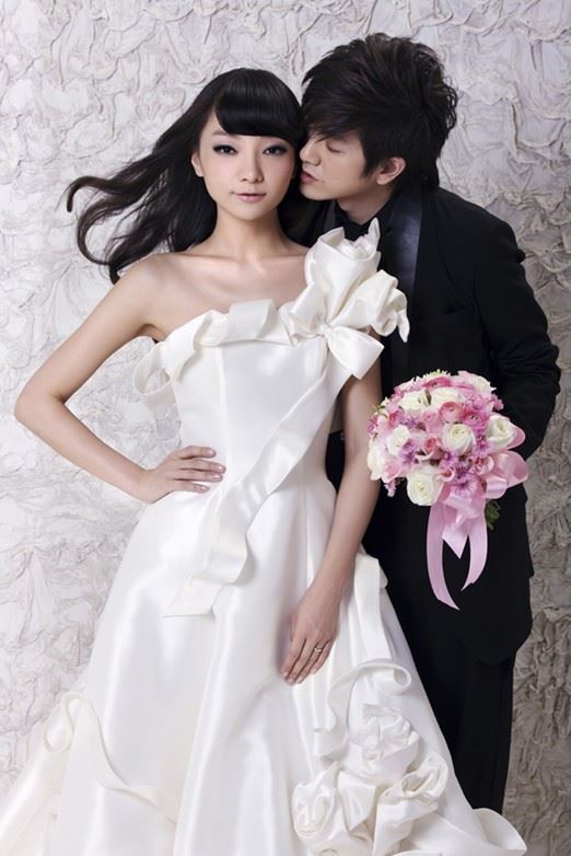 屡次惨遭“被离婚”的十大明星夫妻（图）