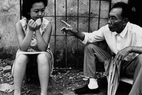 真实的“中国妓女村”:一天接客13个，连穿裤子的力气都没有
