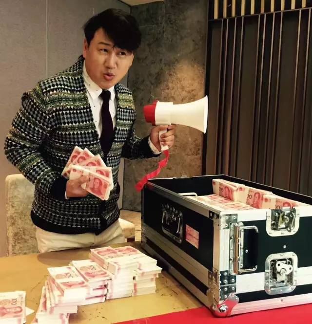 湖北经视的阿星“笑长”，竟在凤娃古寨“租”媳妇