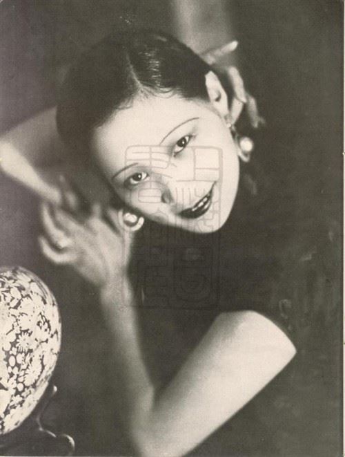 民国“标准美人”徐来被江青整死？（图）