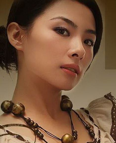 中阳籍女歌手被曝和贪官有染 身份猜测殷桃卷入