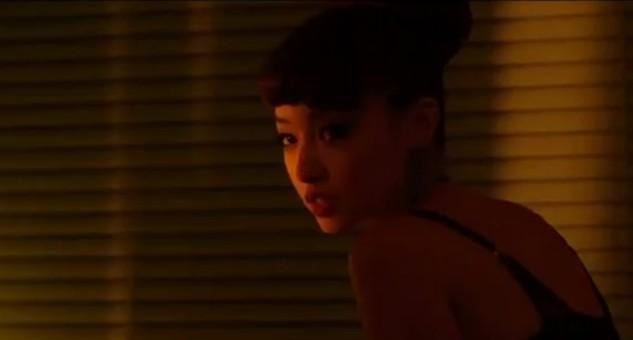 日女星泽尻英龙华全裸激情剧照曝光 大方露点(组图)