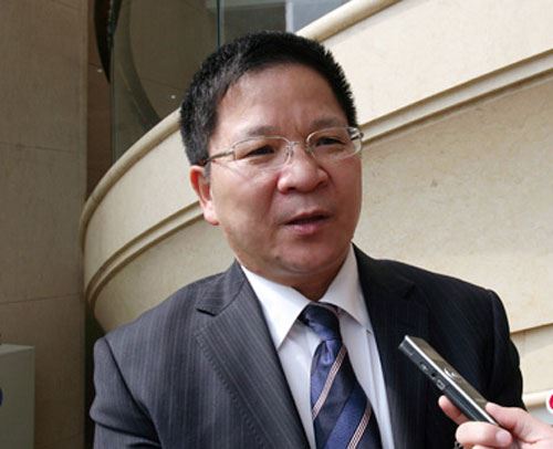 莆田市长跳楼自杀，公布真相才能止住谣言