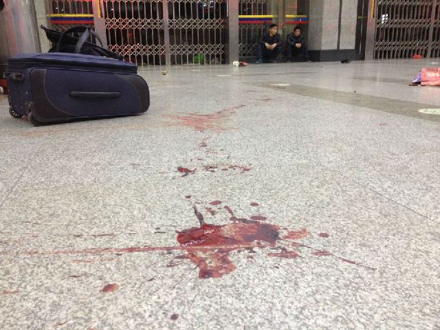 昆明血袭火车站，喊声“东莞，挺住！”