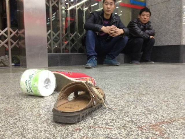 昆明血袭火车站，喊声“东莞，挺住！”