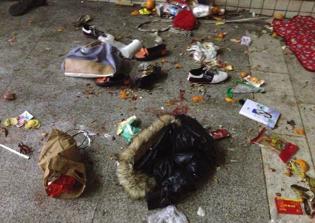 昆明血袭火车站，喊声“东莞，挺住！”