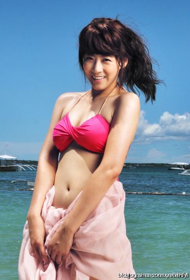 20大韩国女星比基尼秀性感火辣身材（图）