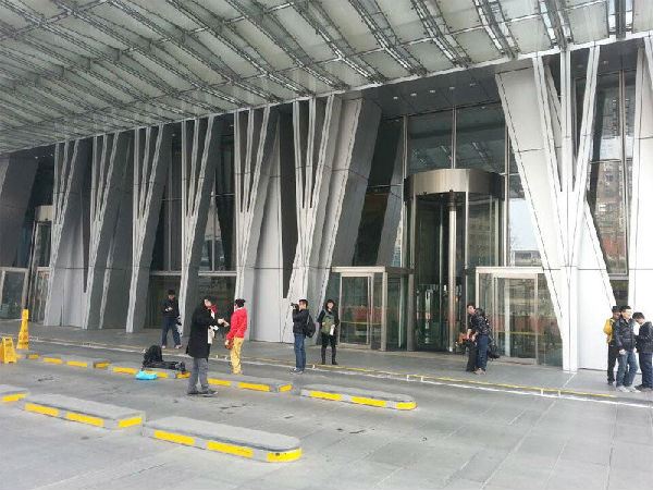 被315曝光后苹果中国总部前台空无一人