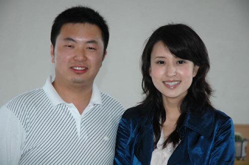 曝光央视女主持人老公身家背景(图)