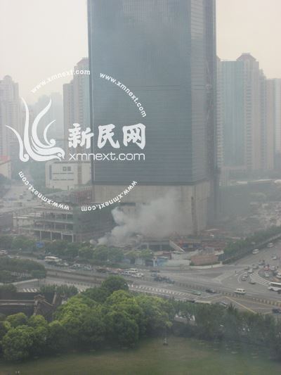 上海在建环球金融中心高层发生火灾(组图)——君行东方第14期之火灾专辑
