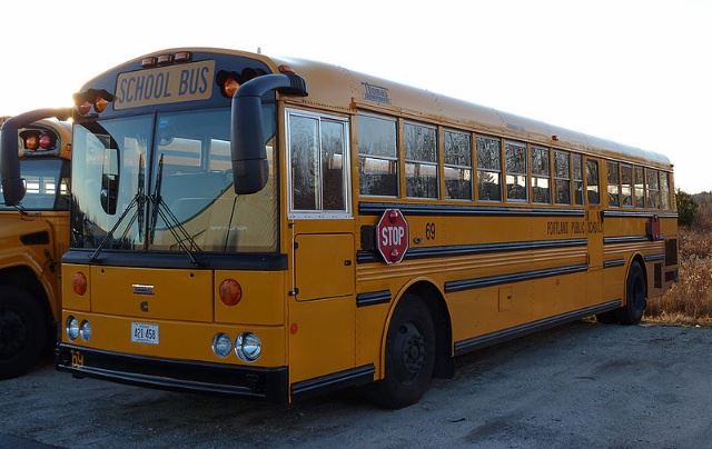 美国校车为何最安全（组图）