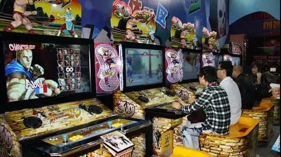 21世纪盗版光碟老大“藏经阁”，带来了青春却毁掉了国产单机