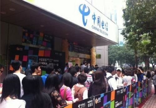 新平台亮剑 诺基亚Lumia 800C的重生之旅
