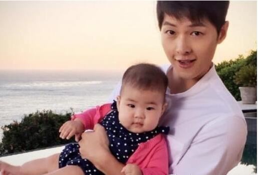 章子怡产后复出大打宋仲基牌，宋仲基身材颜值比汪峰更配章子怡！