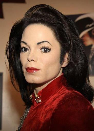 一年来用模仿或翻唱向杰克逊致敬的十大明星(图)