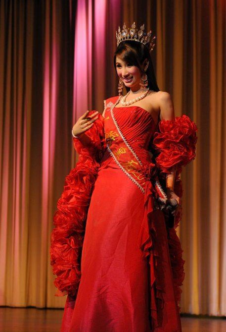 实拍比女人还女人的泰国极品人妖（图）