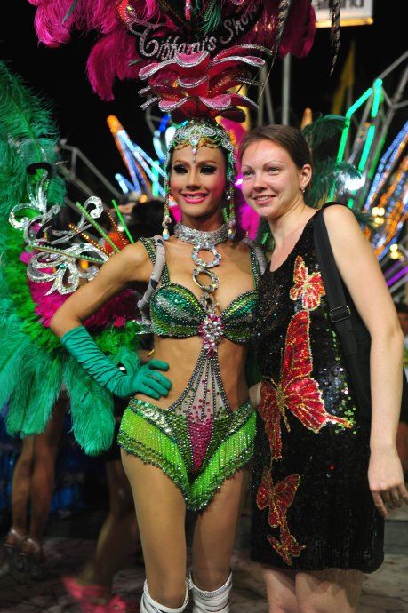 实拍比女人还女人的泰国极品人妖（图）