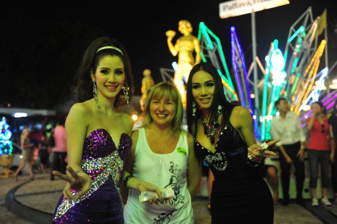 实拍比女人还女人的泰国极品人妖（图）