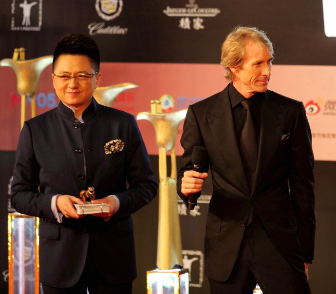 走过红地毯--第17届上海国际电影节闭幕式群星璀璨