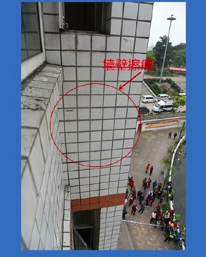 复盘泸州太伏中学事件：当警察干了记者的活之后