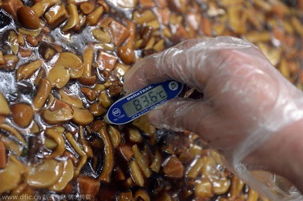 动车高铁上的盒饭是这样做的 你信吗？