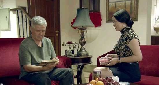 关婷娜爆乳泡温泉让赵本山看呆（图）