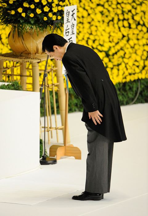 为何日本人几乎都崇拜靖国神社？