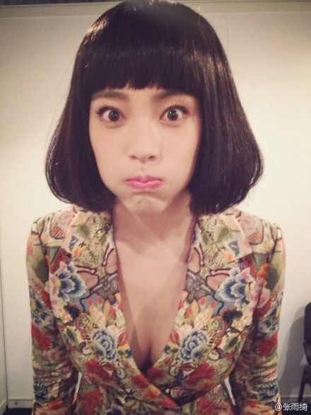 十大女星抢晒爆乳照谁更胸猛(图)